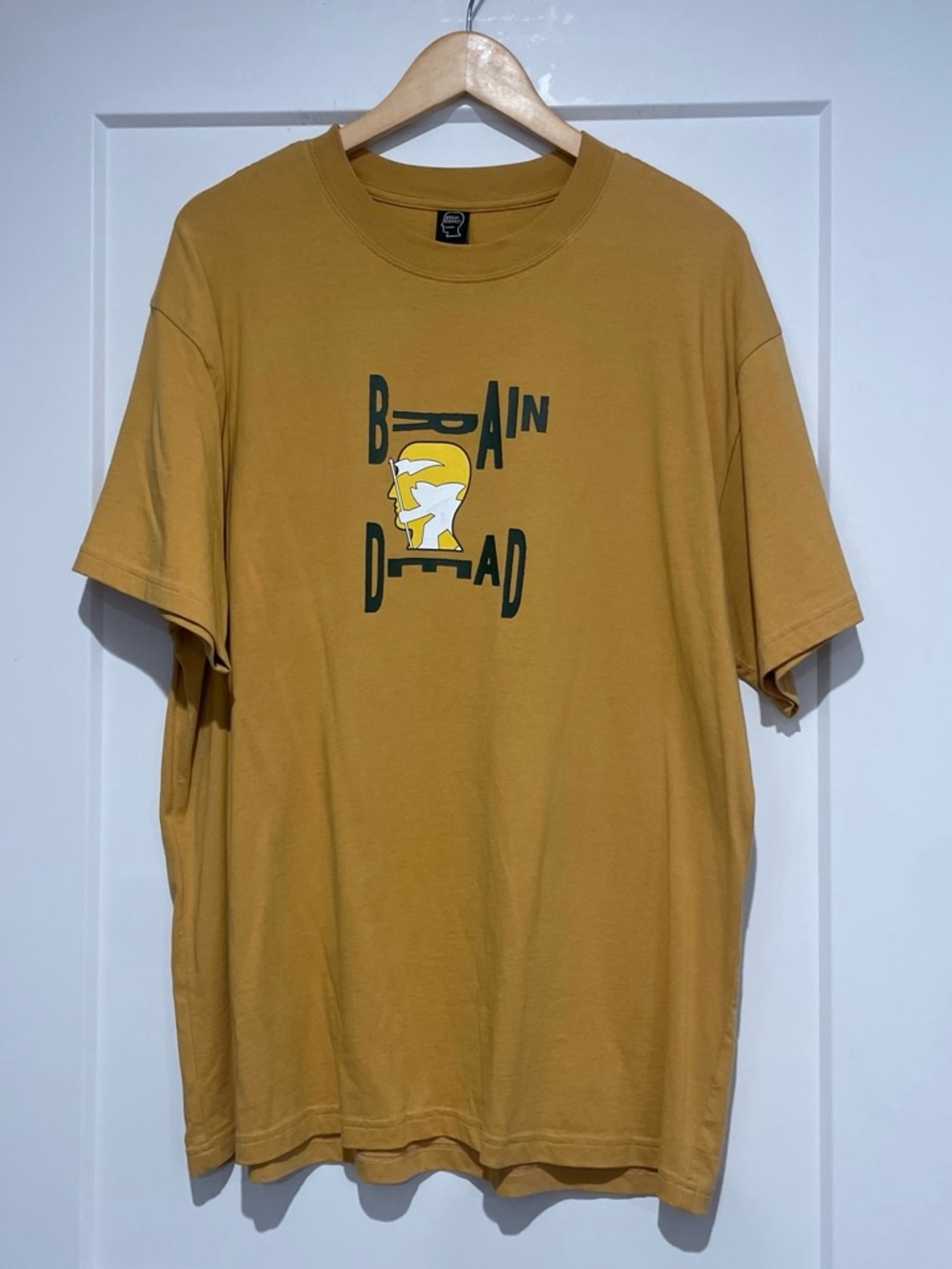 Brain Dead Men's Mustard Graphic Short Sleeve Tee - Yellow